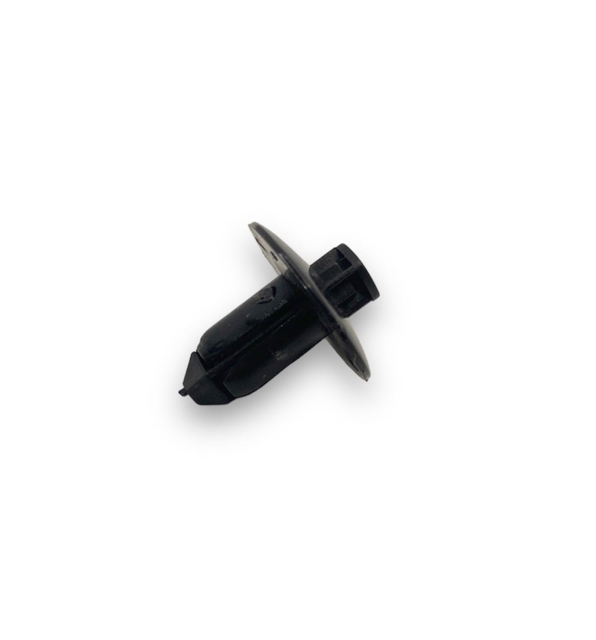 20 x 15mm Nissan Push Type Retainer Black