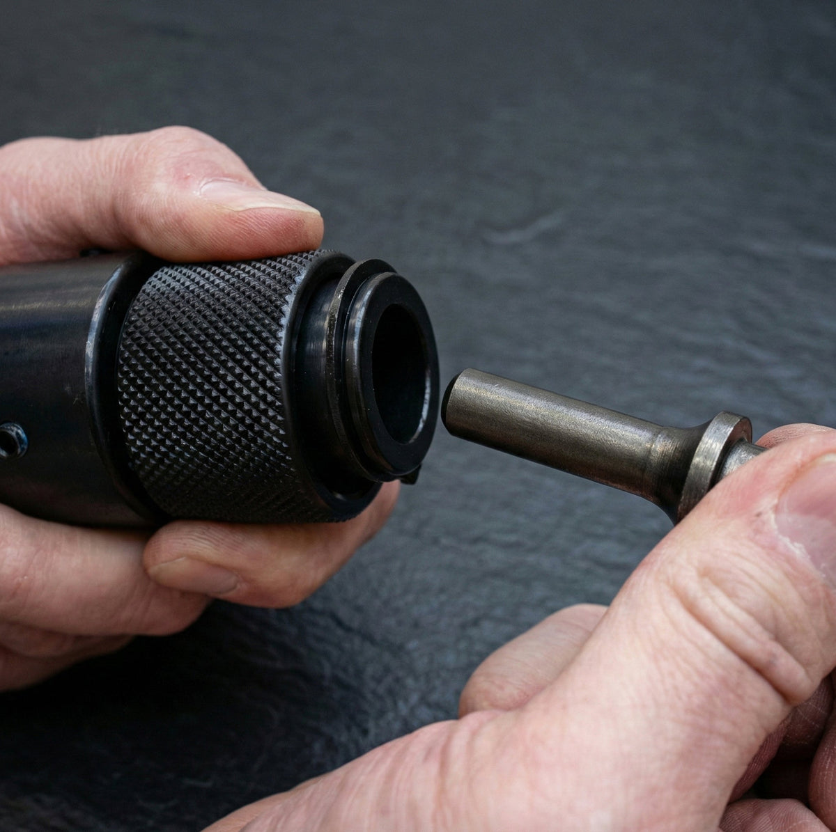 Professional Quick-Change Air Hammer Retainer - Universal Fit (LE-B74)